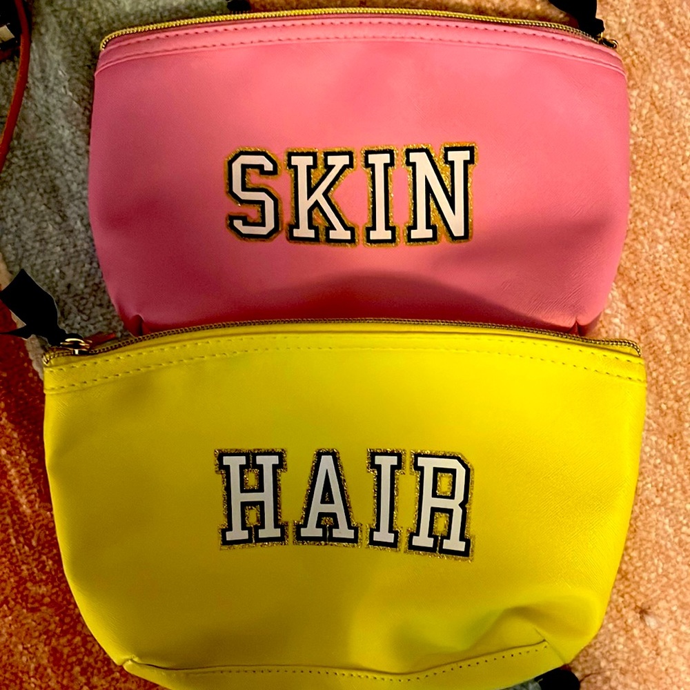 3/15Travel bags!